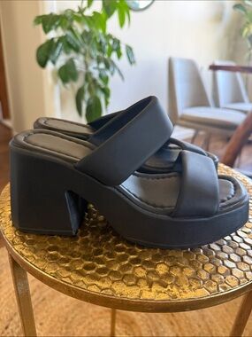 Women's Black Platform Slide Sandals